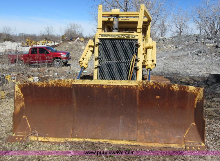 image for item F8403 1978 Komatsu D85A Series 12 dozer