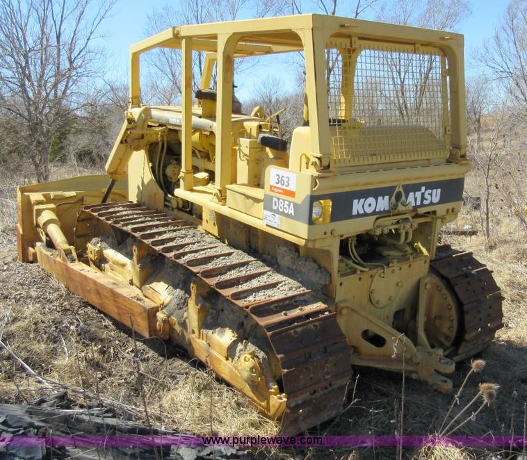 image for item F8403 1978 Komatsu D85A Series 12 dozer