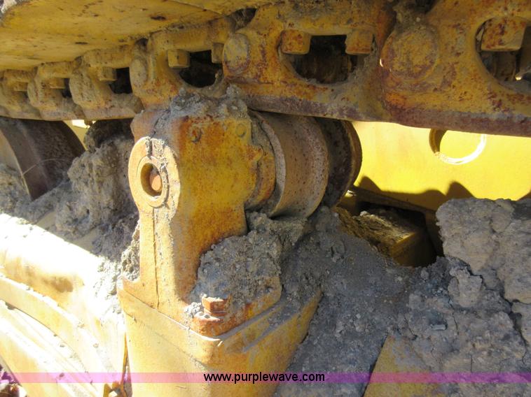 image for item F8403 1978 Komatsu D85A Series 12 dozer