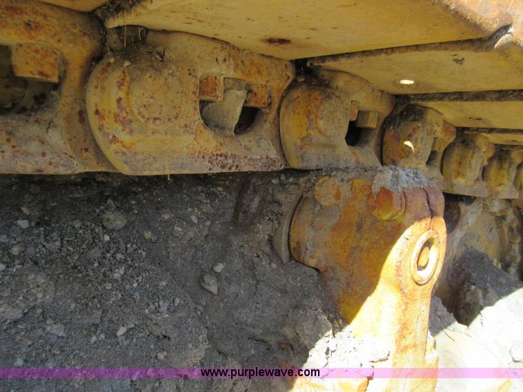 image for item F8403 1978 Komatsu D85A Series 12 dozer
