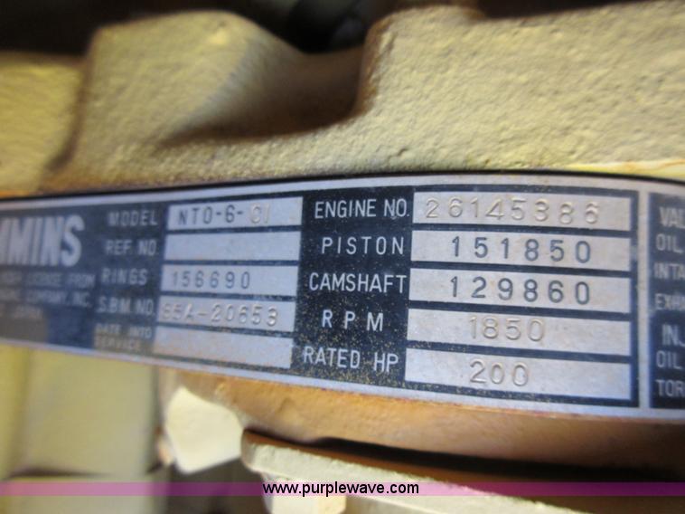 image for item F8403 1978 Komatsu D85A Series 12 dozer