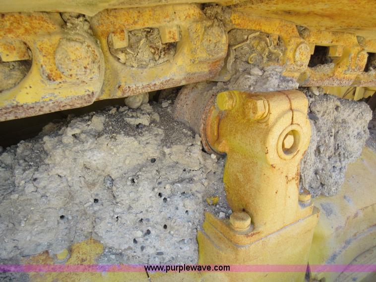 image for item F8403 1978 Komatsu D85A Series 12 dozer