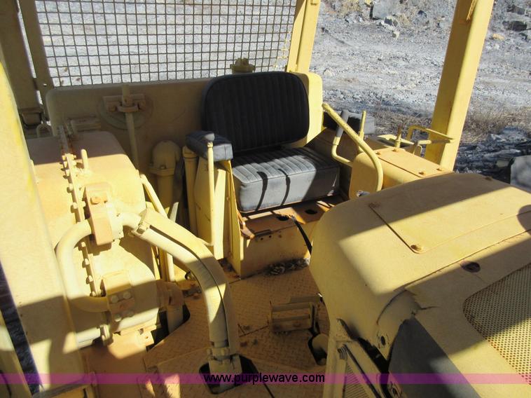 image for item F8403 1978 Komatsu D85A Series 12 dozer