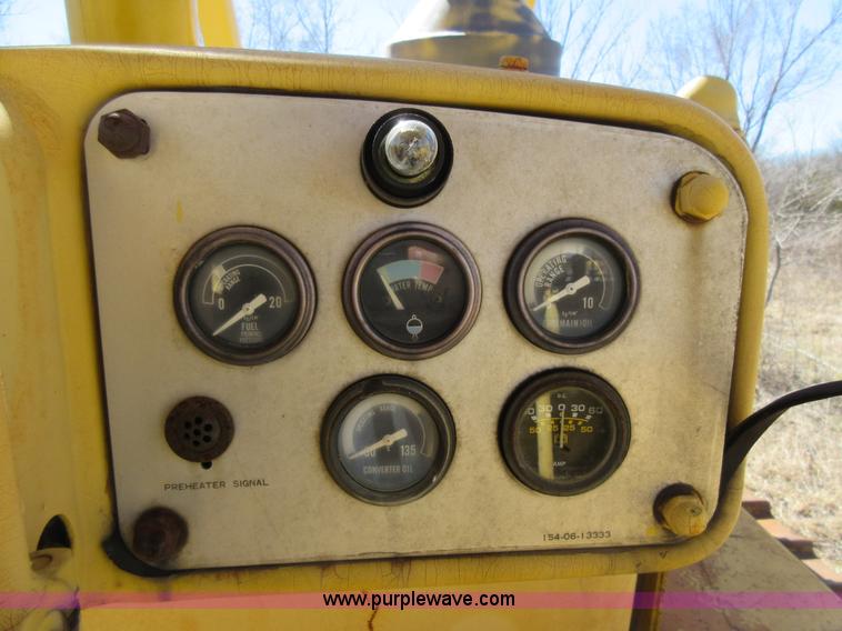 image for item F8403 1978 Komatsu D85A Series 12 dozer