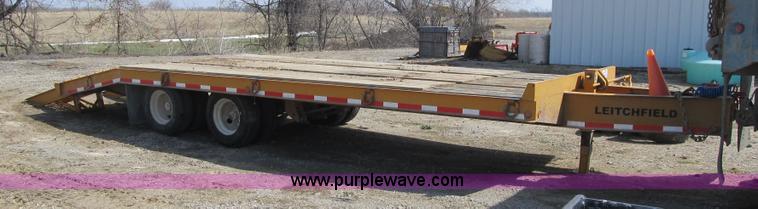 image for item G2000 2005 Bett Leitchfield equipment trailer