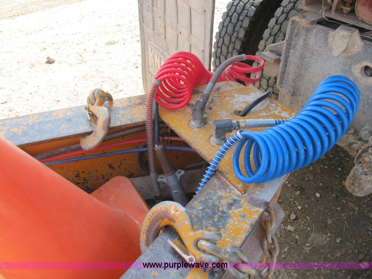 image for item G2000 2005 Bett Leitchfield equipment trailer