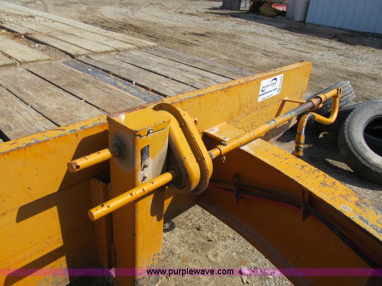 image for item G2000 2005 Bett Leitchfield equipment trailer