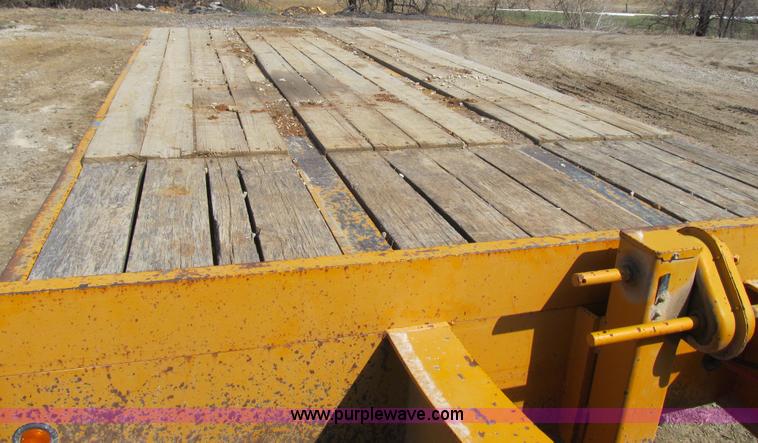 image for item G2000 2005 Bett Leitchfield equipment trailer