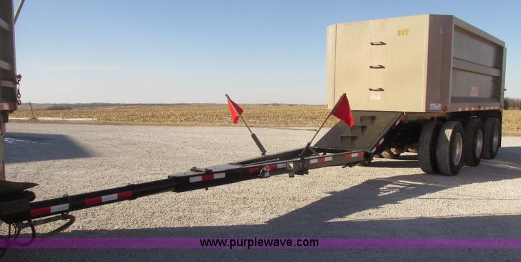 image for item G9755 2009 Cornhusker 800 pup dump trailer