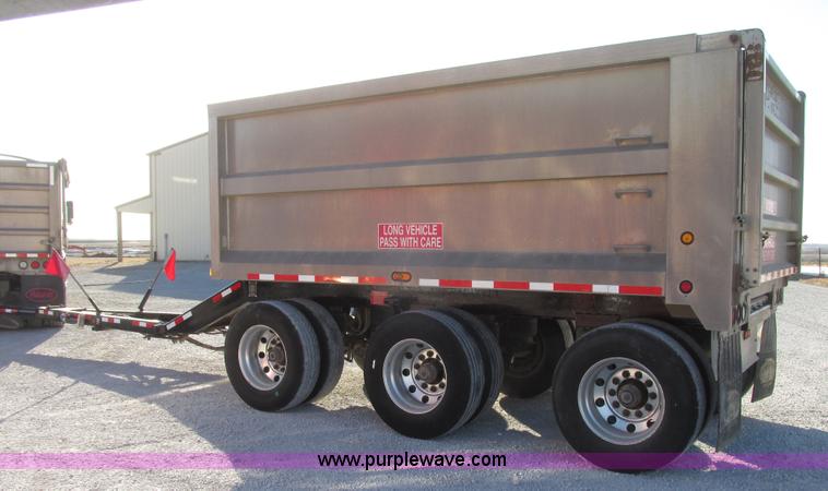 image for item G9755 2009 Cornhusker 800 pup dump trailer