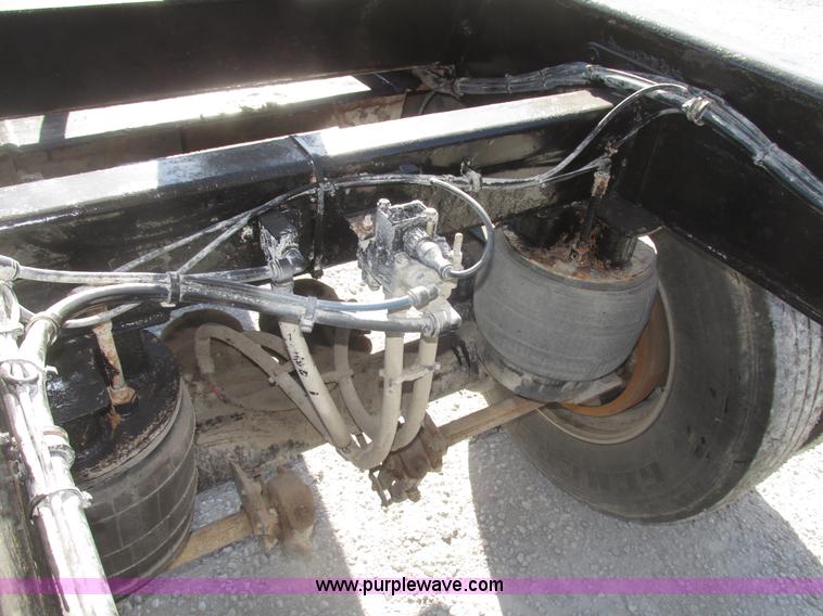 image for item G9755 2009 Cornhusker 800 pup dump trailer