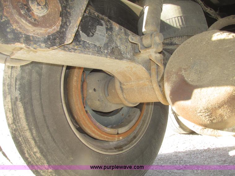 image for item G9755 2009 Cornhusker 800 pup dump trailer