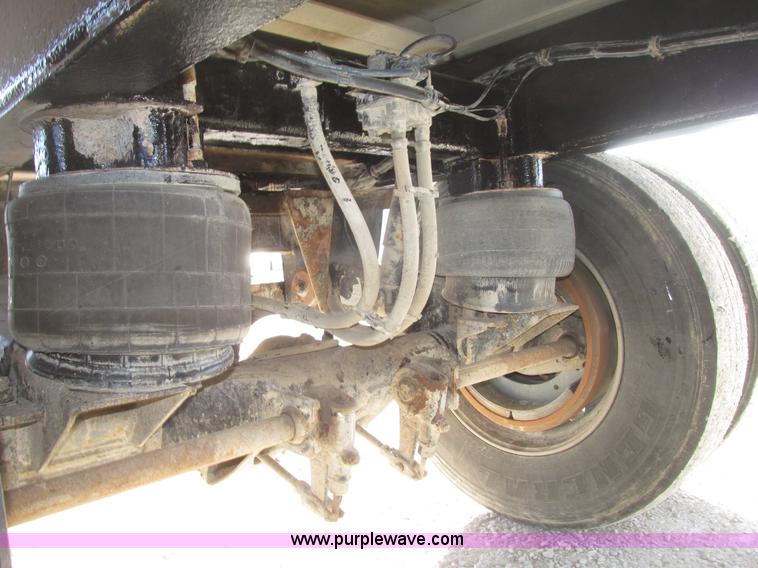 image for item G9755 2009 Cornhusker 800 pup dump trailer