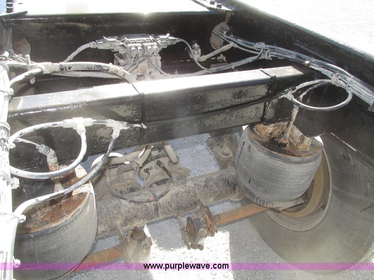 image for item G9755 2009 Cornhusker 800 pup dump trailer