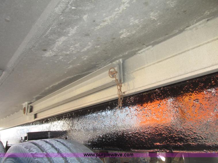 image for item G9755 2009 Cornhusker 800 pup dump trailer