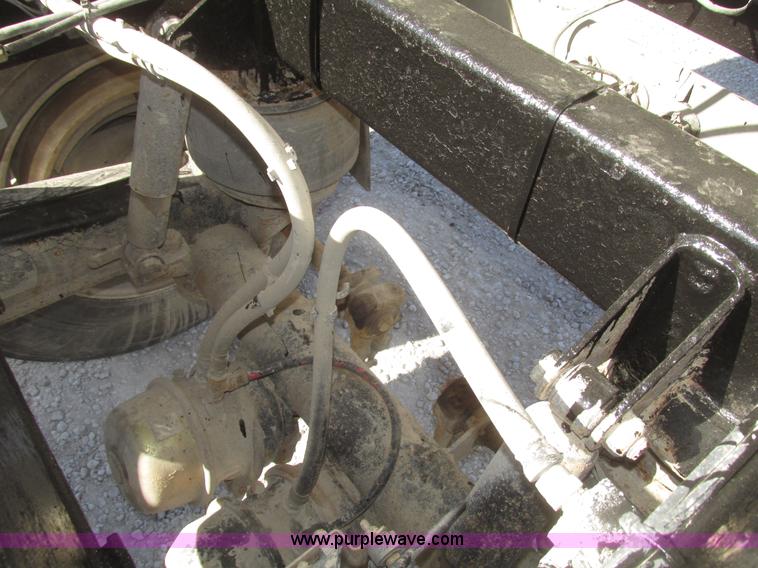 image for item G9755 2009 Cornhusker 800 pup dump trailer