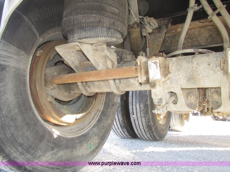 image for item G9755 2009 Cornhusker 800 pup dump trailer