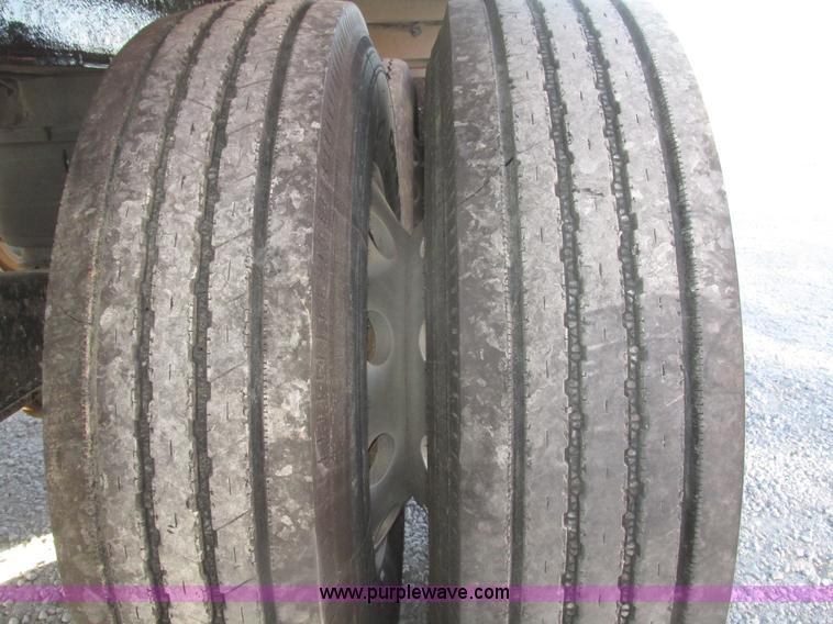 image for item G9755 2009 Cornhusker 800 pup dump trailer