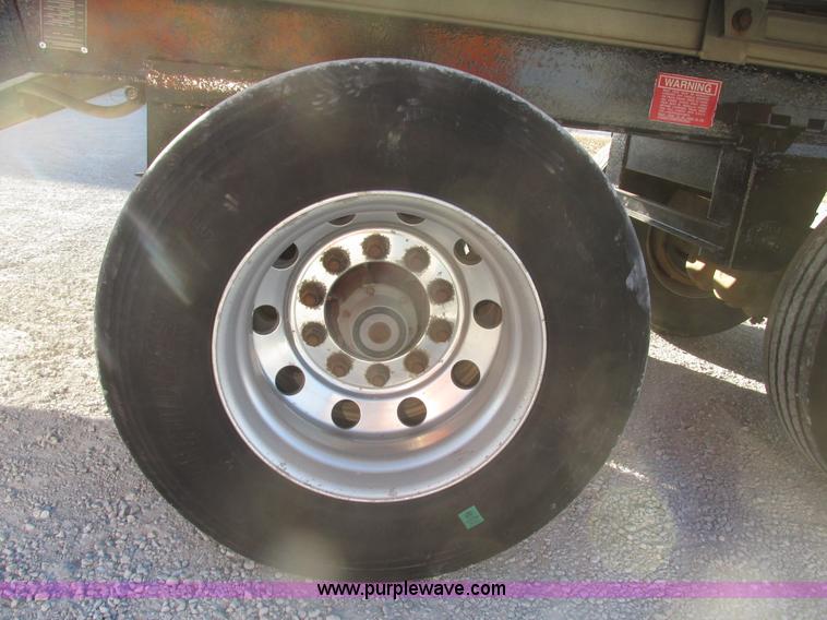 image for item G9755 2009 Cornhusker 800 pup dump trailer