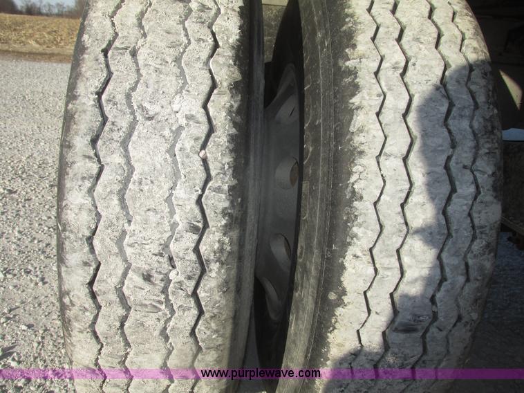 image for item G9755 2009 Cornhusker 800 pup dump trailer