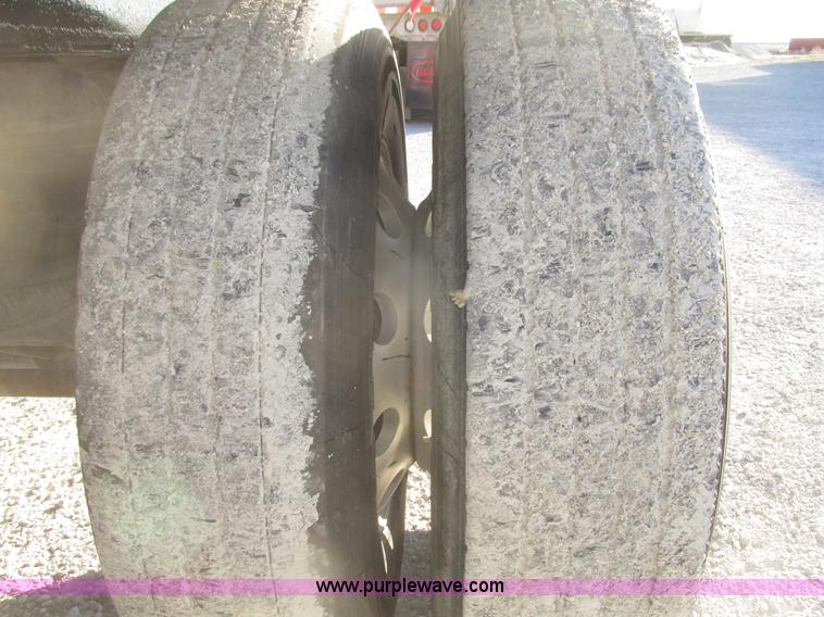 image for item G9755 2009 Cornhusker 800 pup dump trailer