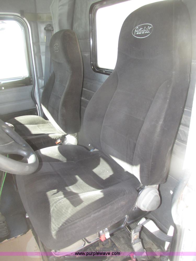 image for item G9756 2004 Peterbilt 379 dump truck