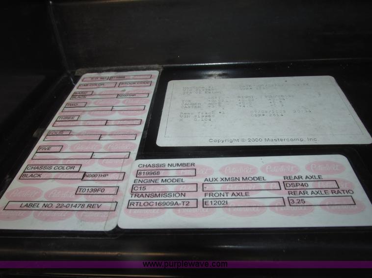 image for item G9756 2004 Peterbilt 379 dump truck