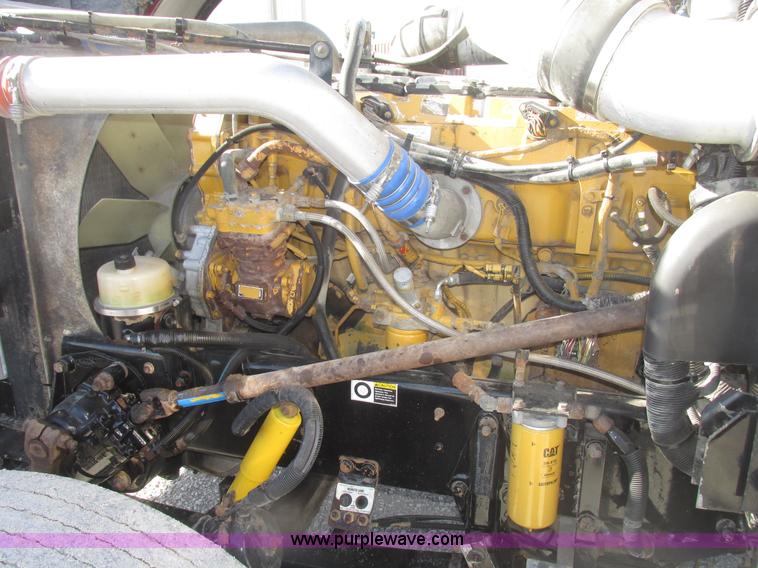 image for item G9756 2004 Peterbilt 379 dump truck