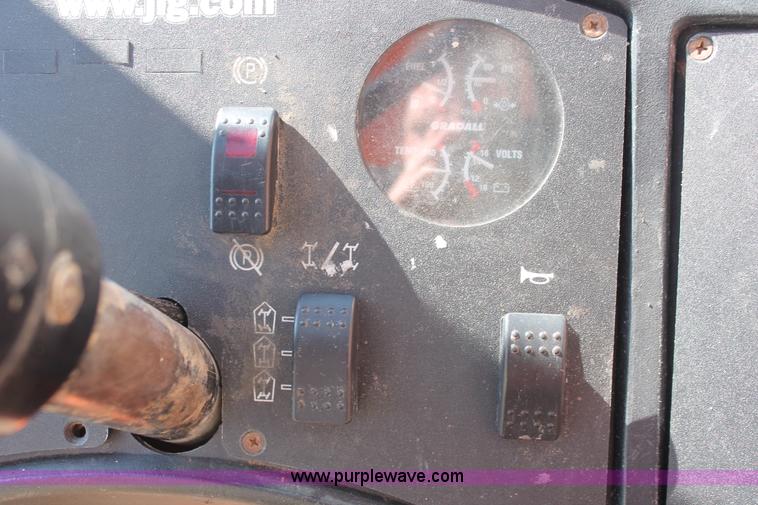 image for item H5882 2006 JLG G9-43A telehandler