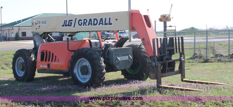 image for item H5883 2004 JLG G9-43A telehandler