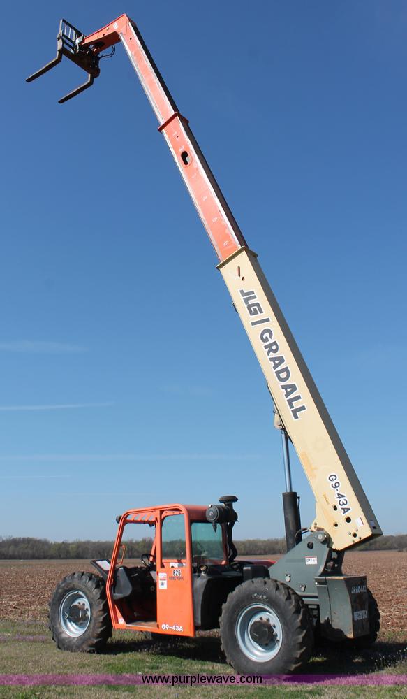 image for item H5883 2004 JLG G9-43A telehandler