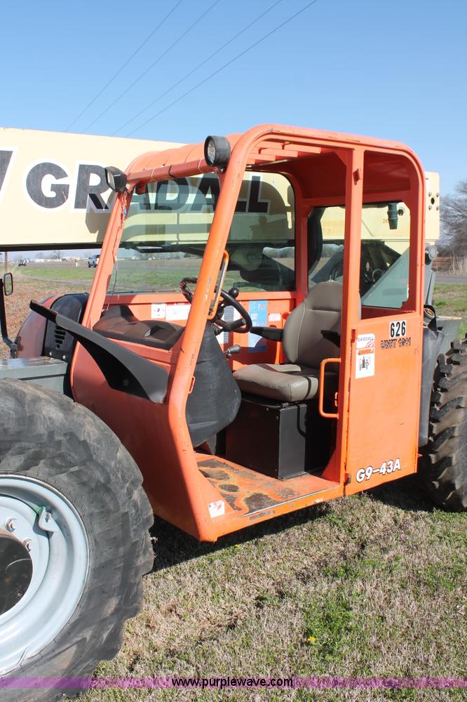 image for item H5883 2004 JLG G9-43A telehandler
