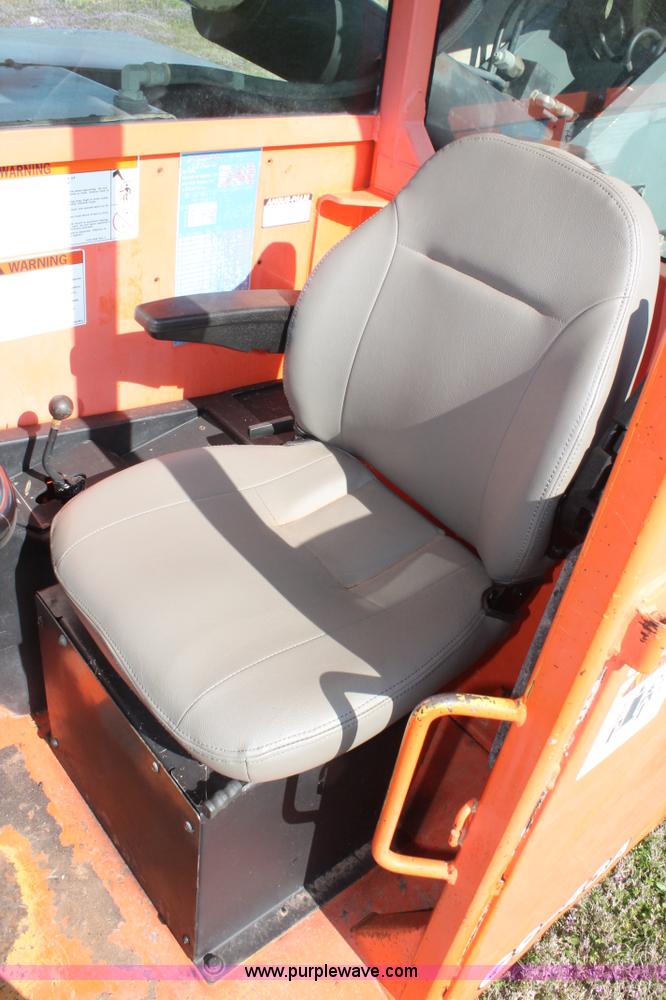 image for item H5883 2004 JLG G9-43A telehandler