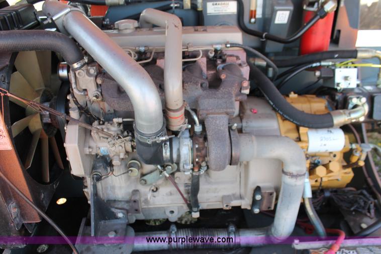 image for item H5883 2004 JLG G9-43A telehandler