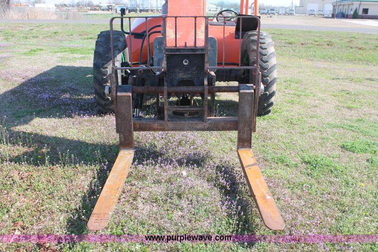 image for item H5883 2004 JLG G9-43A telehandler