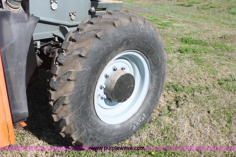 image for item H5883 2004 JLG G9-43A telehandler