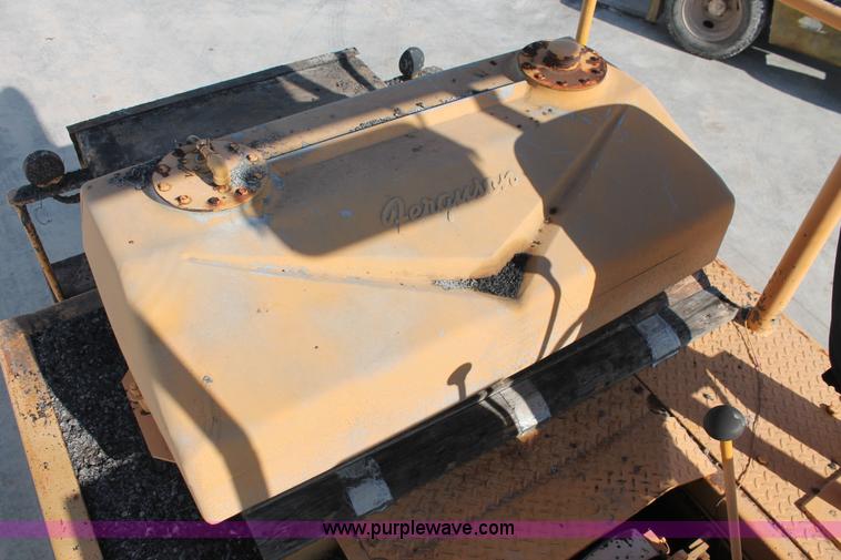 image for item H5885 1984 Ferguson SP-912 pneumatic roller
