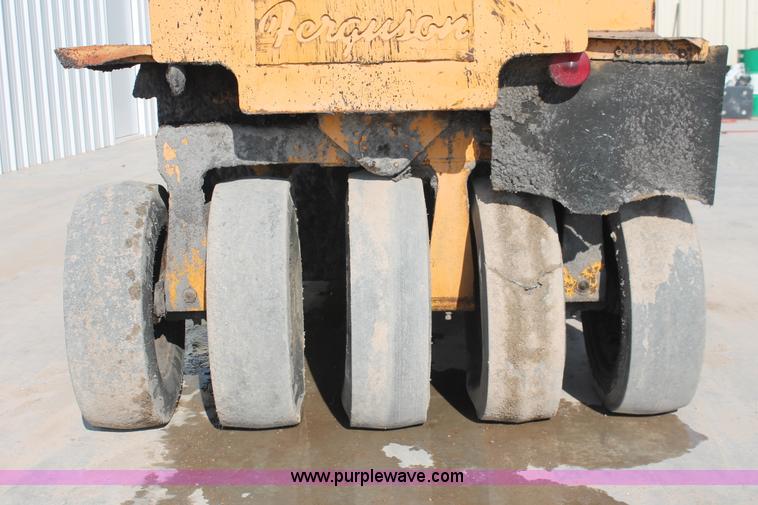 image for item H5885 1984 Ferguson SP-912 pneumatic roller