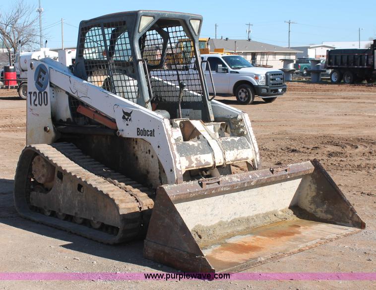 image for item H5970 2003 Bobcat T200 tracked skid steer