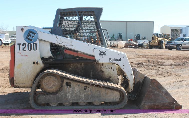 image for item H5970 2003 Bobcat T200 tracked skid steer