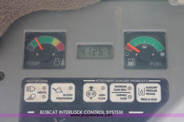 image for item H5970 2003 Bobcat T200 tracked skid steer