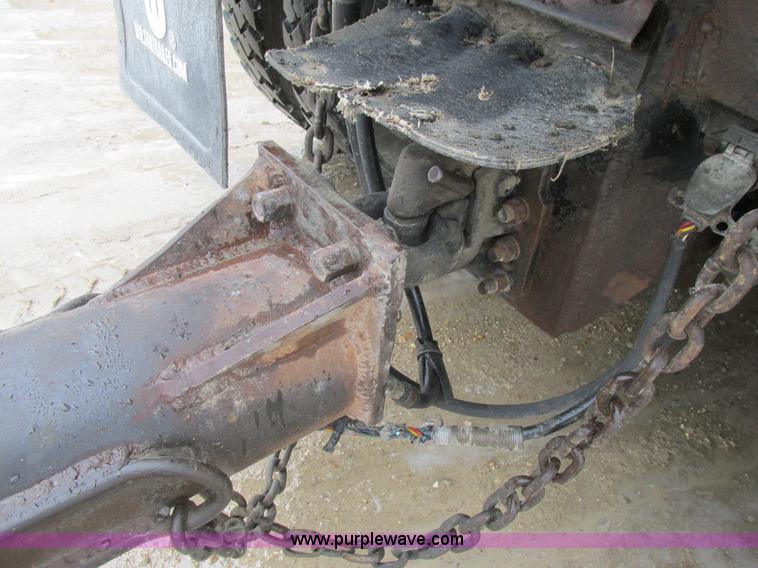 image for item H7564 1993 shop built pup dump trailer