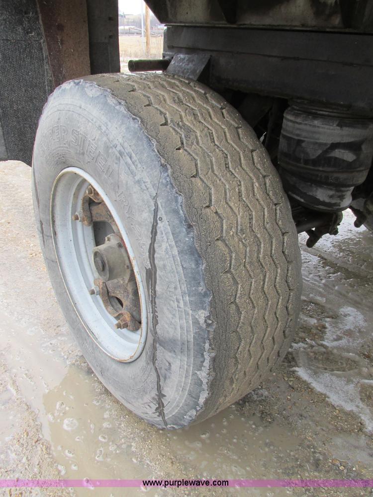 image for item H7564 1993 shop built pup dump trailer