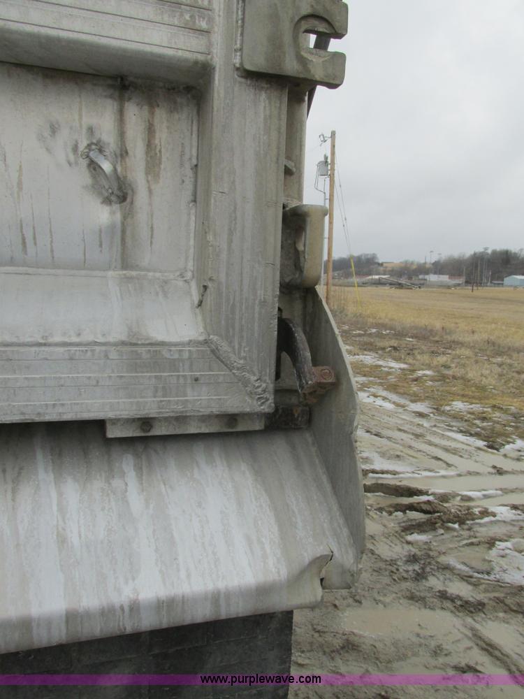 image for item H7564 1993 shop built pup dump trailer