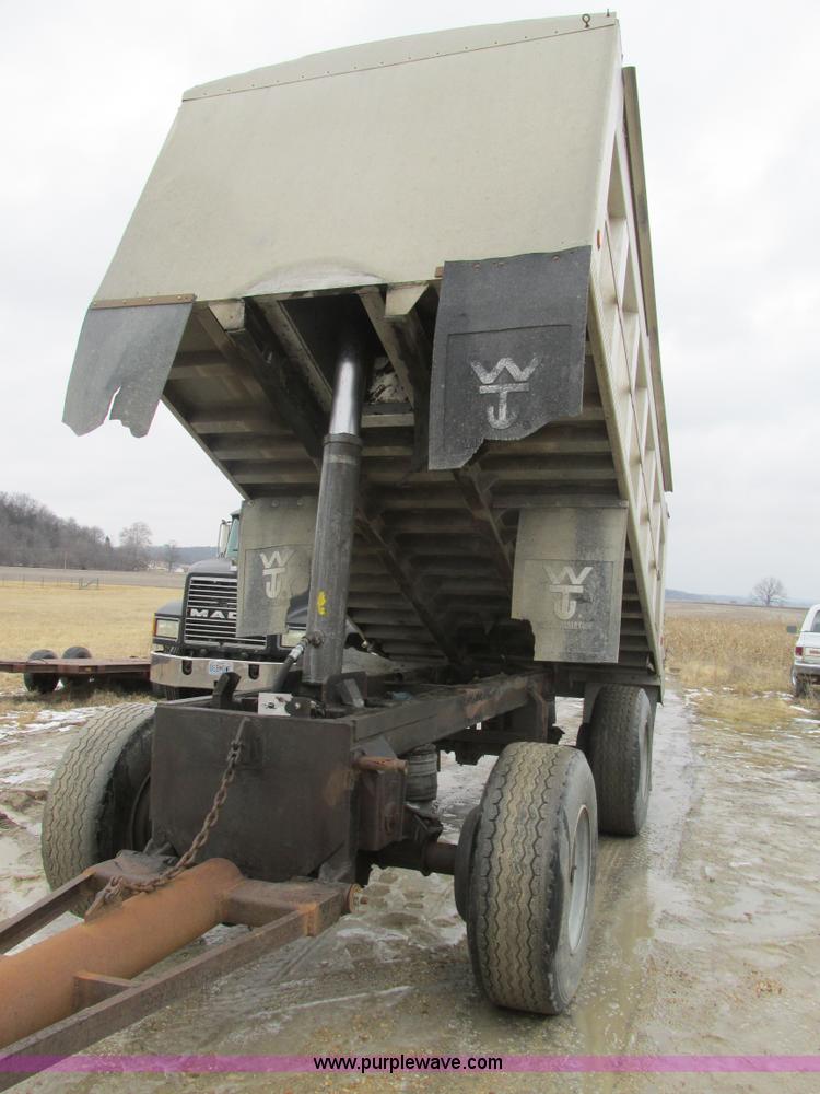 image for item H7564 1993 shop built pup dump trailer