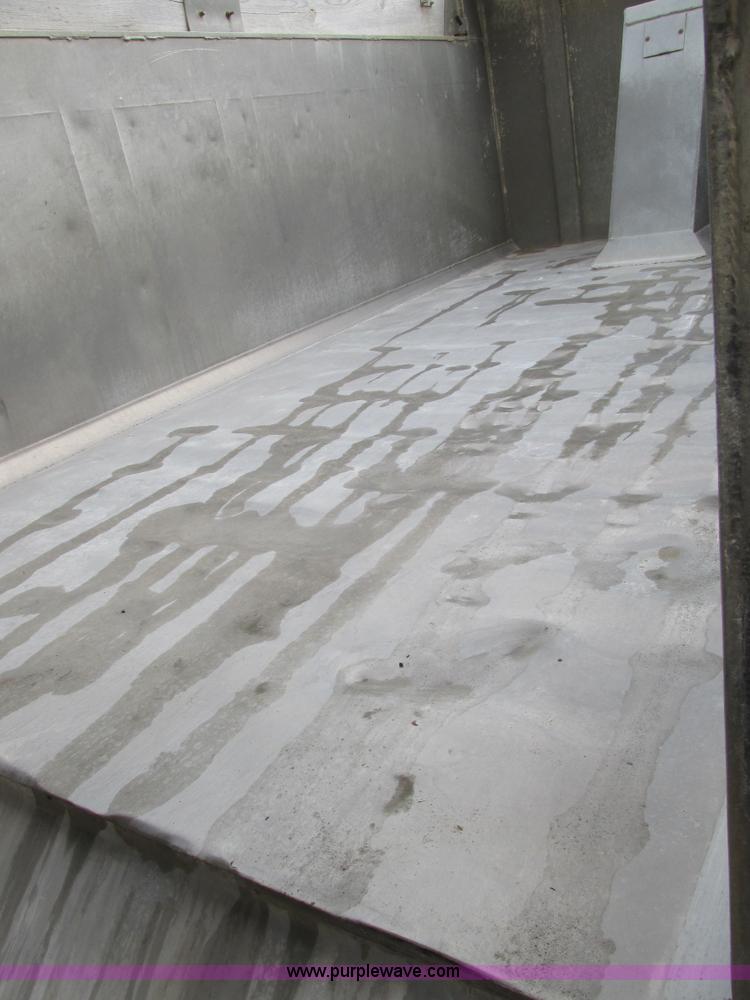 image for item H7564 1993 shop built pup dump trailer