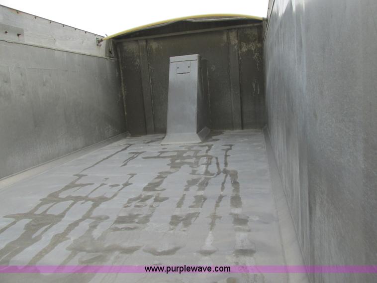 image for item H7564 1993 shop built pup dump trailer