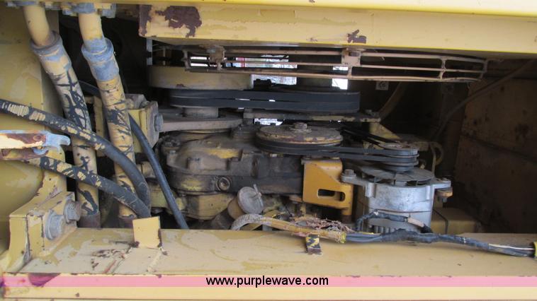 image for item I3083 Komatsu WS23-1 conventional scraper