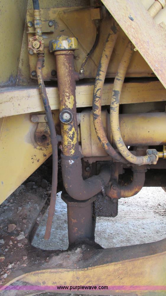 image for item I3083 Komatsu WS23-1 conventional scraper