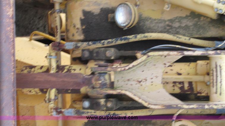 image for item I3083 Komatsu WS23-1 conventional scraper